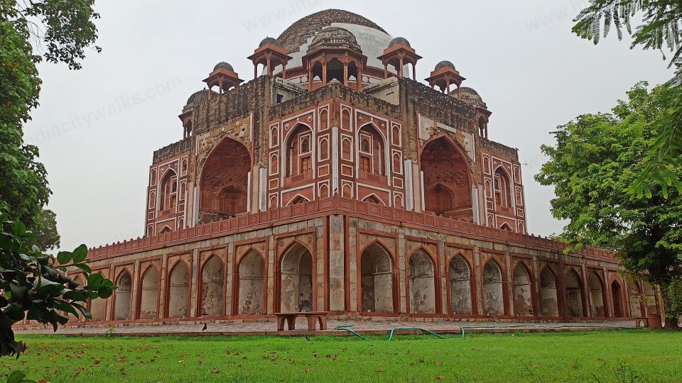 The Resting Place of All Eaters: Abdur Rahim Khan-I-Khanan's Tomb - Last Words