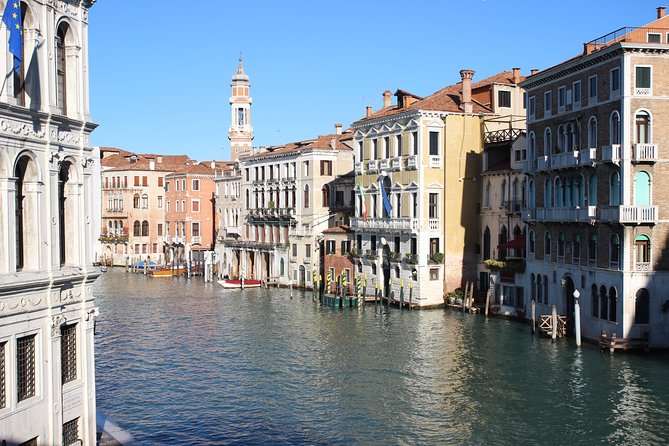 The Secrets of the Grand Canal - Boat Tour - Safety Measures