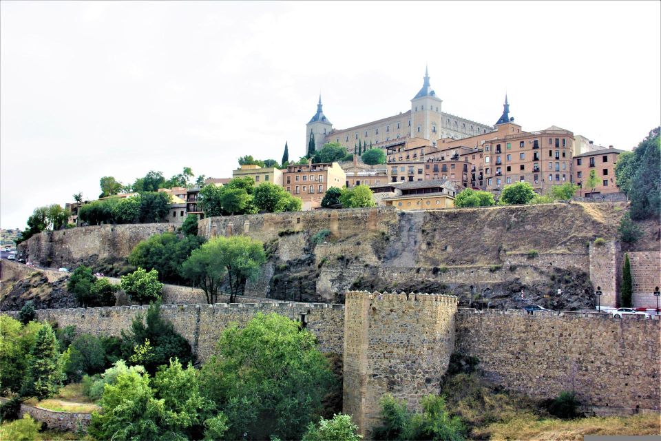 Toledo: Private Walking Tour With a Local Guide - Booking Process