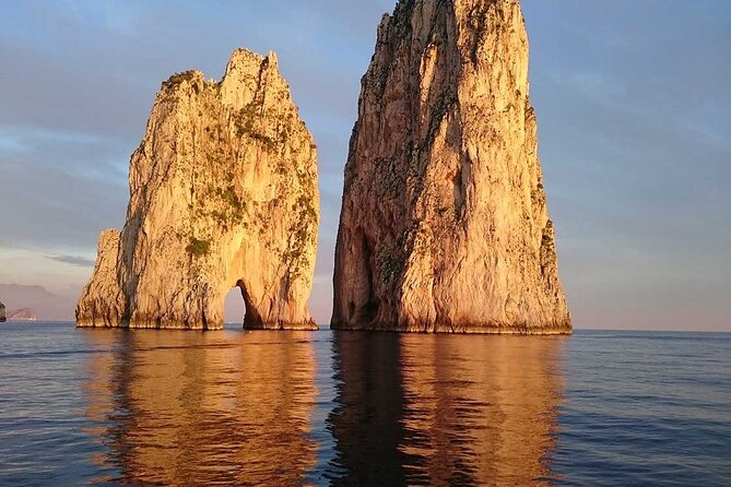 Tour in a Typical Boat of Capri at Sunset (2 Hours) - Reviews and Ratings