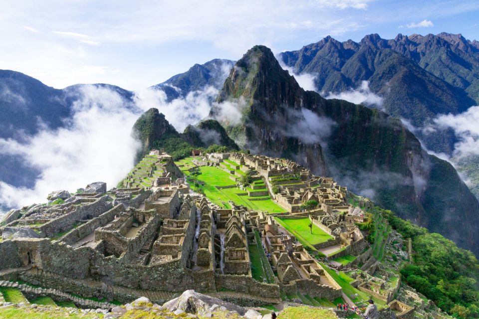 Tour Machu Picchu Mountain Huayna Picchu - Location Information