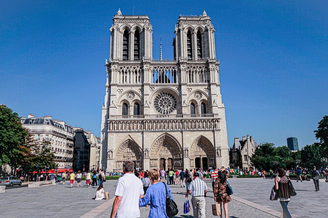 Tour of Notre Dame Area With Entry Ticket to Archeological Cryte - Pricing and Booking Details