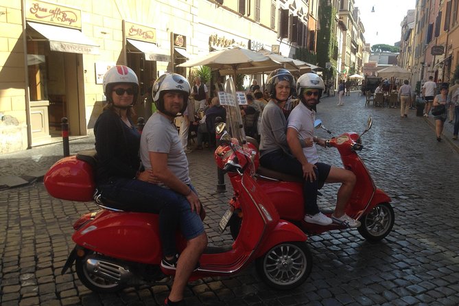 Tour of Rome With the Iconic Vespa - PROFICIENT DRIVING SKILLS REQUIRED - Proficiency Requirements for Participants