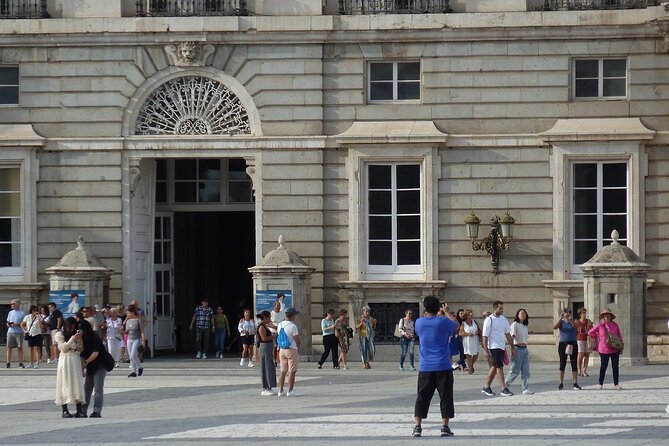 Tour of the Royal Gardens and Royal Palace of Madrid - Tickets and Pricing Details