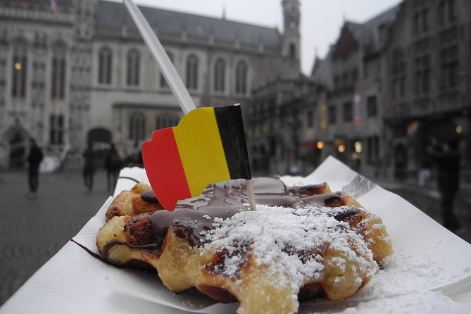 Touristic Highlights of Bruges on a Half Day Tour With a Local With Boat Ride - Immersive Local Experience