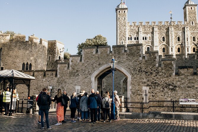 Tower of London Tour With Crown Jewels & Cruise - Tour Highlights and Inclusions
