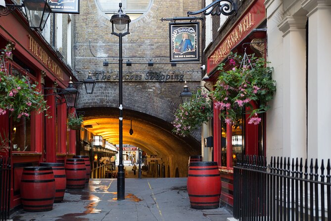Traditional London Pub Walking Tour With Local History and Facts - Logistics and Safety Measures