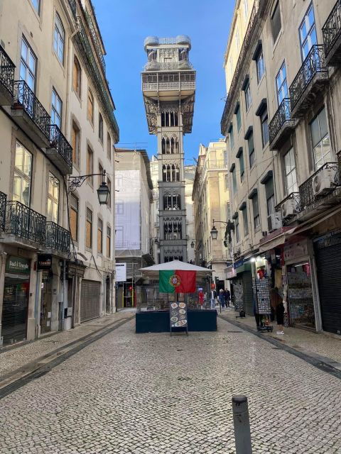 Tuk Tuk Tour Lisbon