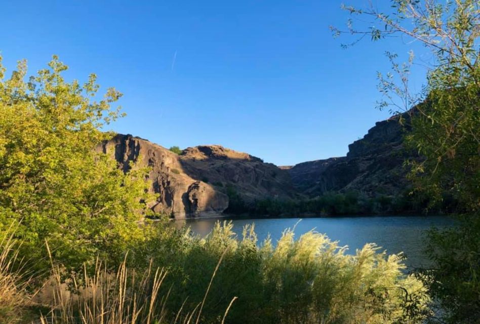 Twin Falls: Dierkes Lake Hike & Shoshone Falls Guided Tour