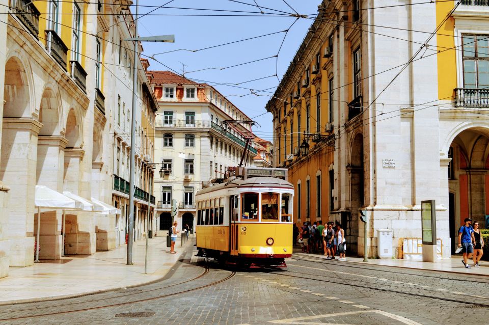 Unforgettable Walking Tour - Explore Lisbon in 4 Hours - Hotel Pick-Up for Convenience