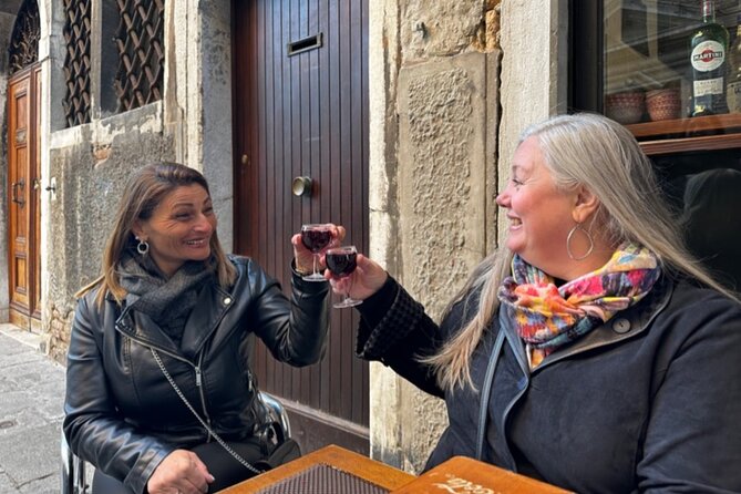 Venice Cicchetti & Spritz Food Tour in Cannaregio With Dinner - Logistics & Meeting Points