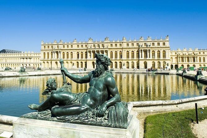 VERSAILLES CASTLE Private Round-Trip Transfer From Paris in Van - Booking Confirmation Guidelines