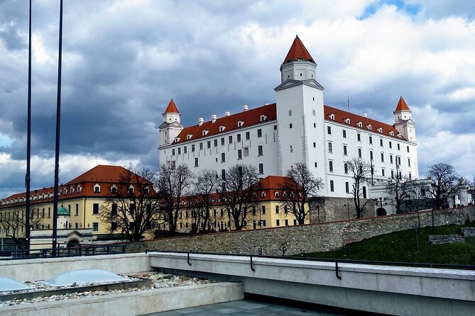 Vienna and Bratislava Private Day Tour From Prague With Lunch - Tips for the Tour