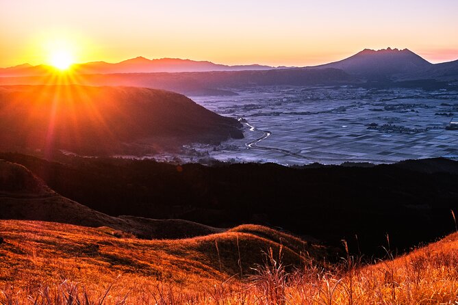 View the Sunrise and Sea of Clouds Over the Aso Caldera - Embracing the Awe-Inspiring Beauty