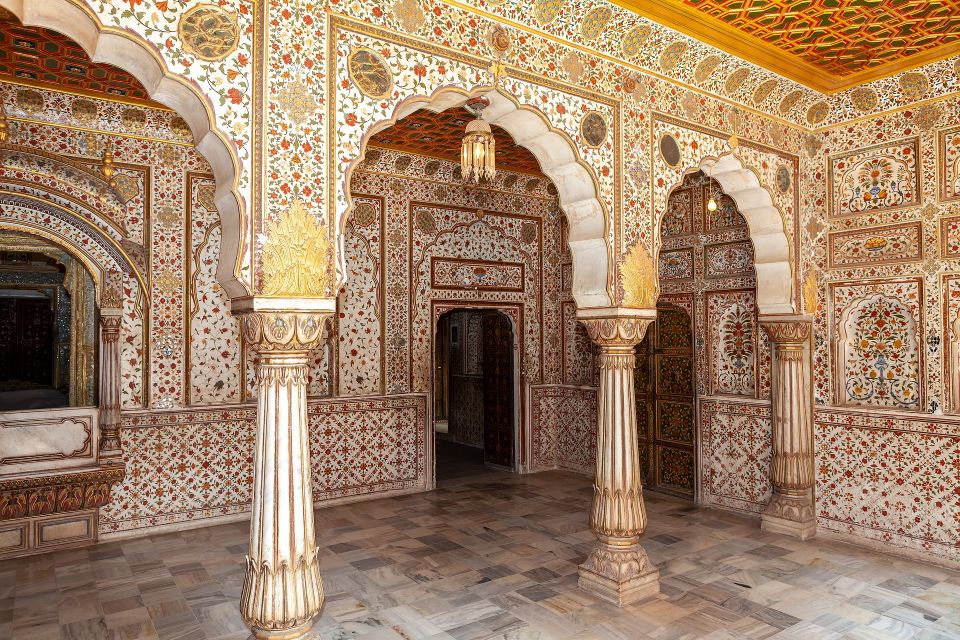 Visit Bikaner in Private Car With Guide Service - Full Itinerary