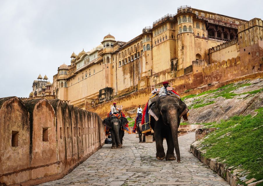Visit Jaipur in Private Car With Guide Service - Tour Experience and Attractions