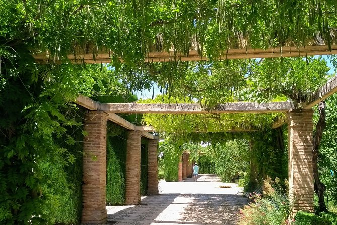 Visit the Alhambra and the Generalife. Private Tour - Terms and Conditions