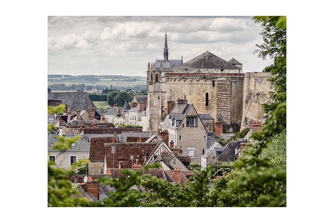 Walking Photography Tour of Amboise Conducted in English - Cancellation Policy and Weather Considerations