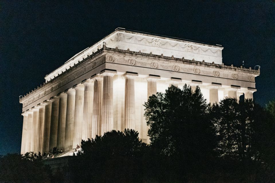 Washington DC: Monuments by Moonlight Nighttime Trolley Tour - Meeting Point & Route