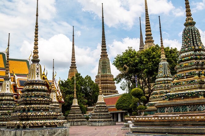Wat Pho and Wat Arun Walking Tour: Last-minute Booking Available - Availability and Booking Process