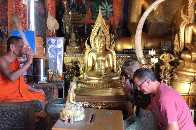 Wiang Kum Kam and Wat Phra That Doi Suthep Private Tour - Customer Support