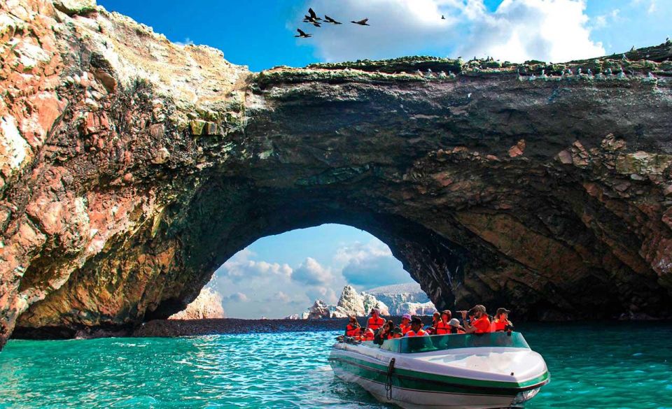 Wonders of Paracas: Ballestas Islands and National Reserve - Exploration of the Pacific Ocean