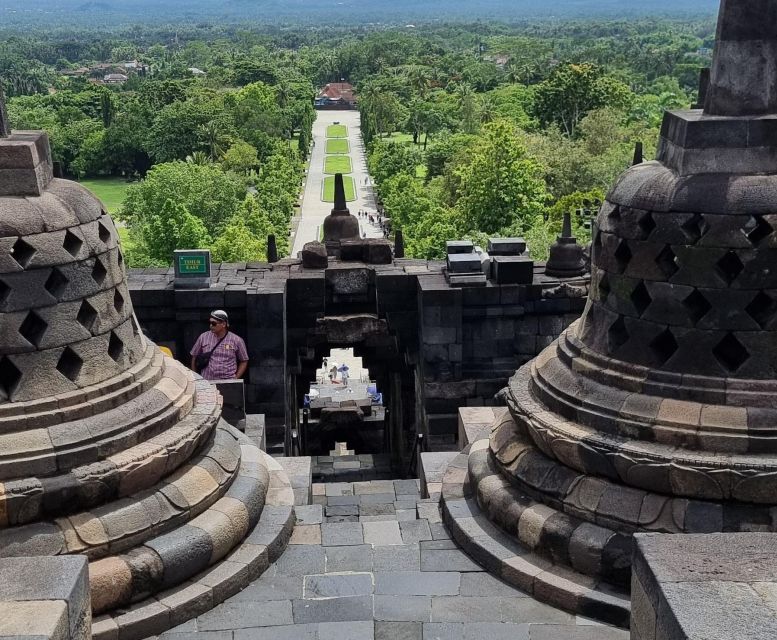 Yogyakarta: Borobudur Temple Half Day Tour - Location Information