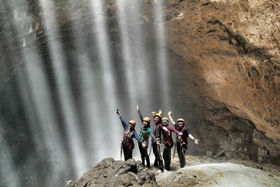 Yogyakarta : Jomblang Cave and Pindul Cave Adventure Trip - Customer Reviews