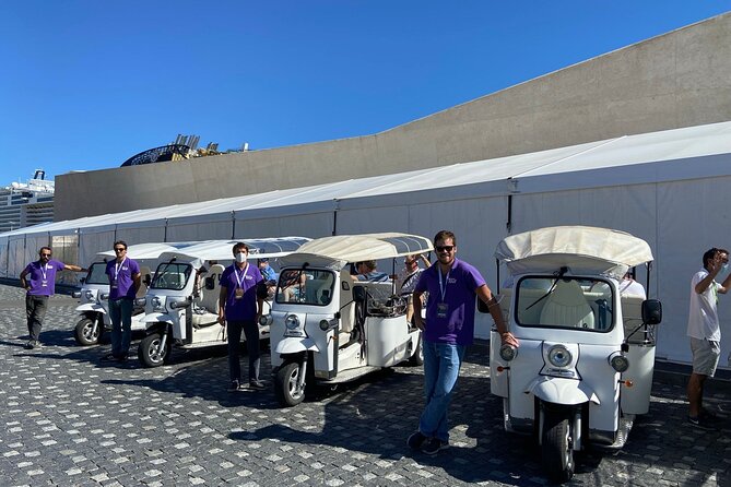 1.5 Historical Tour Lisbon Center and Viewpoints (Private TukTuk) - Meeting Point and Cancellation Policy