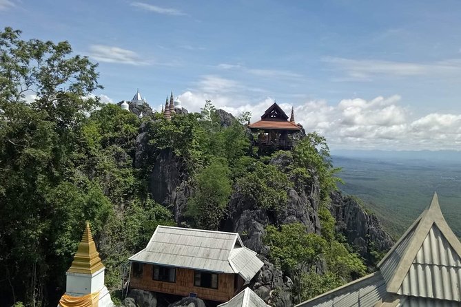 1 Day Private Tour to Unseen Temple in Lampang - Assistance and Queries