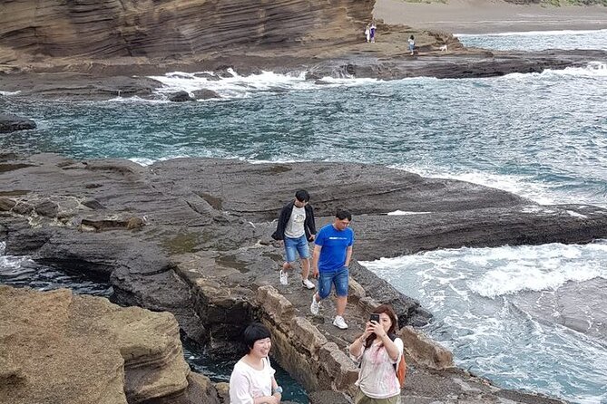 2-Day Tour to Jeju Island by Limousine Taxi - Additional Activities and Add-Ons