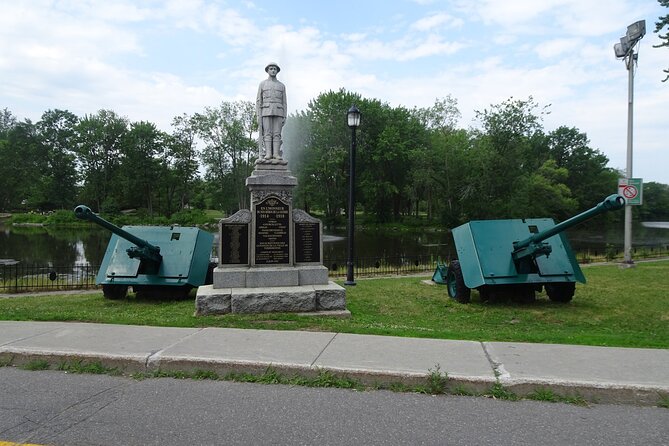 2-hour Self-Guided Walking Tour & Scavenger Hunt in Terrebonne - Challenge Details