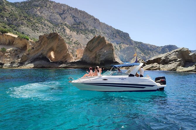 4 Hour Boat Trip Around the West Coast of IBIZA - Common questions