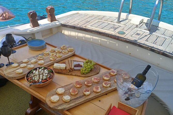 6 Hour Private Cruise in Mykonos With Food and Drinks - Tips for a Memorable Cruise