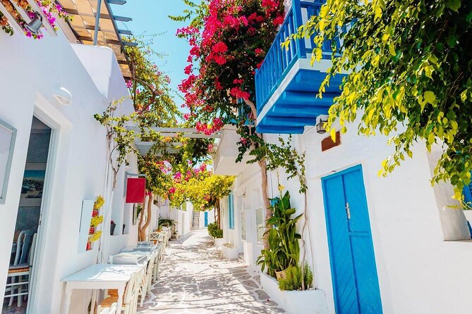 7 Days Private Tour to Mykonos Paros & Santorini From Athens - Day 5: Santorini Arrival