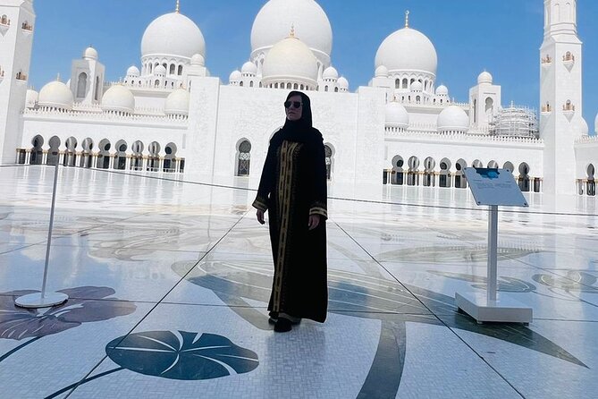 8 Hours Abu Dhabi Grand Mosque and Qasar Al Watan Palace Tour - Additional Assistance