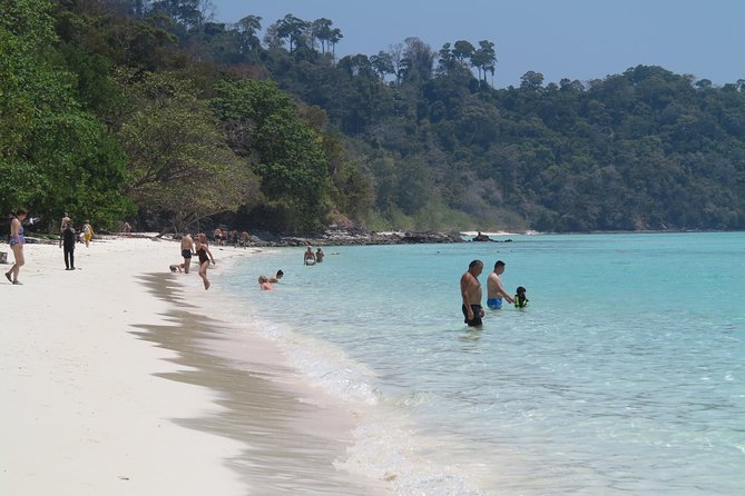 A Full Day Haa & Rok Islands From Koh Lanta( by Speed Boat) - On-board Amenities