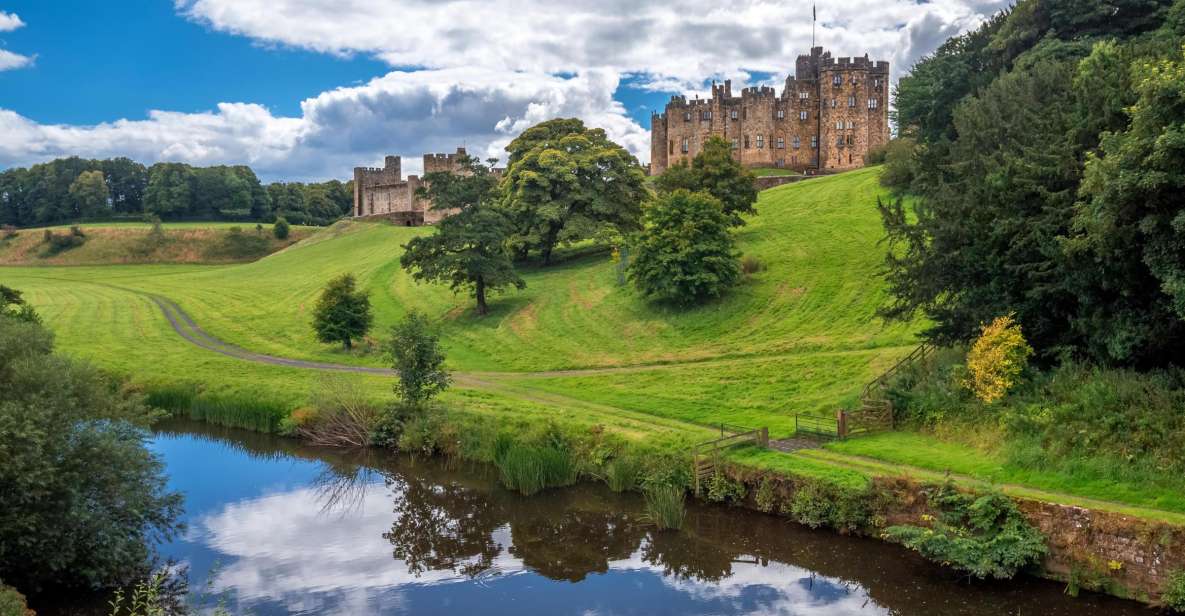 Alnwick Castle and Scottish Borders Tour From Edinburgh - Reviews