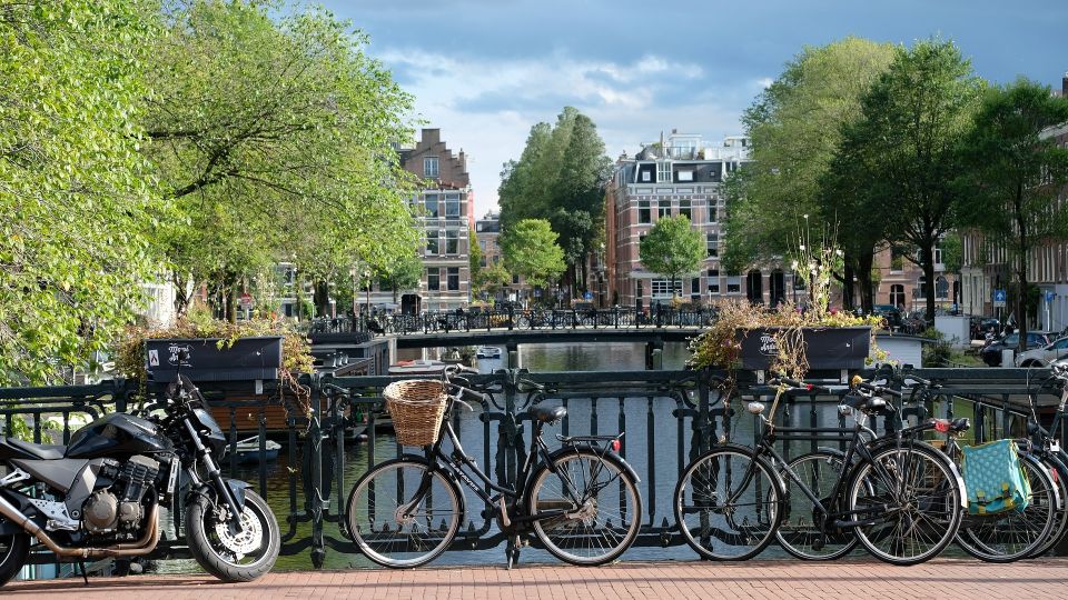 Amsterdam: Escape Tour - Self Guided Citygame - Common questions