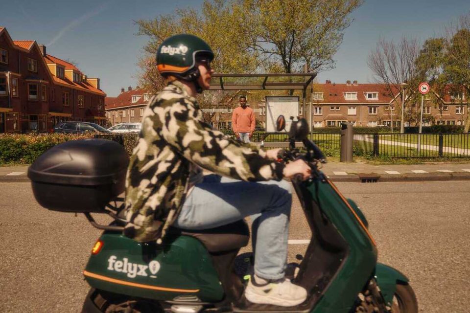 Amsterdam: Felyx E-Moped Day Pass - Booking Process