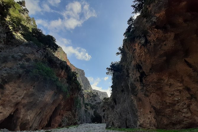 ARADENA GORGE Hike Adventure - Scenic Highlights