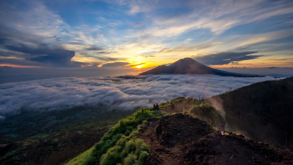 Bali: Mount Batur Sunrise Hike Guided Tour - Connection With Balis Beauty