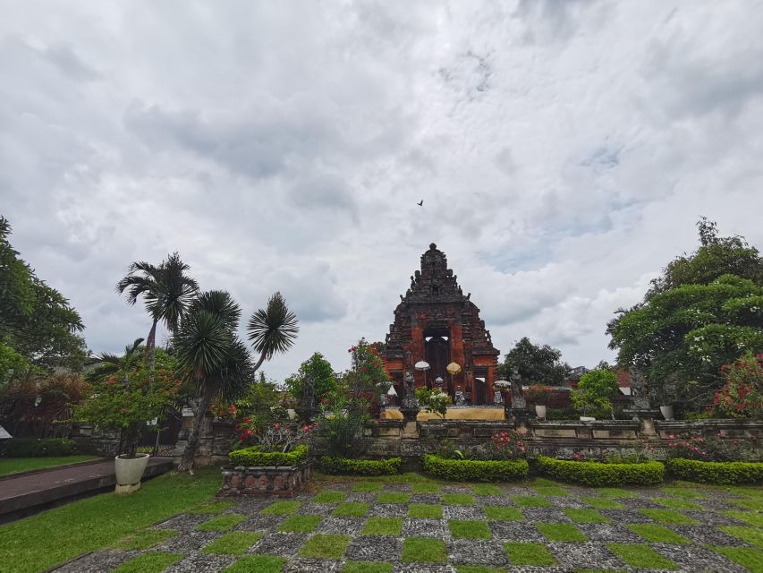 Bali: Penglipuran Village, Besakih Temple & Hidden Waterfall - Adventure and Nature in Balis Heart