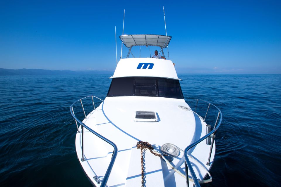 Bertram 38' Convertible Boat in Puerto & Nuevo Vallarta - Amenities and Voyage Comfort