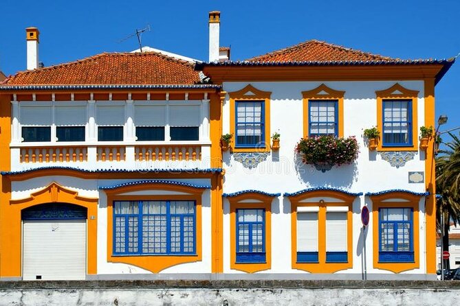 Best of Aveiro Private Walking Tour With Personal Cooking Class - Weather Considerations