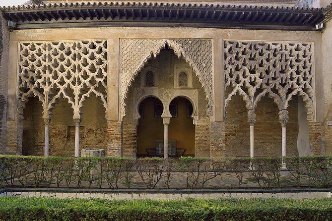 Best of Seville Walking Guided Tour Tour (All Tickets Included) - Eco-friendly Experience