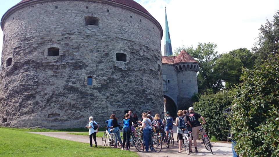 Best of Tallinn 2-Hour Bike Tour - Booking Information and Policies
