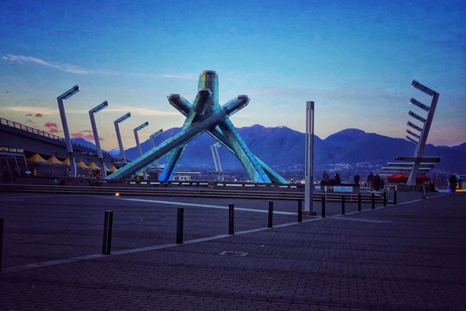 Best of Vancouver & the Lookout Private Tour - Guided Tour Features