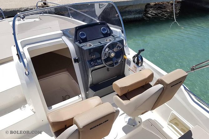 Boat Rental Q605 Helios (150hp / 7p) - Can Pastilla - Reviews and Ratings