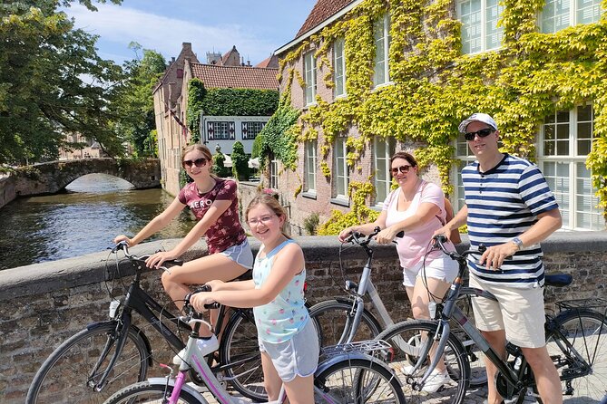 Bruges by Bike, Secret Corners, Street Art and Chocolate! - Must-Visit Attractions